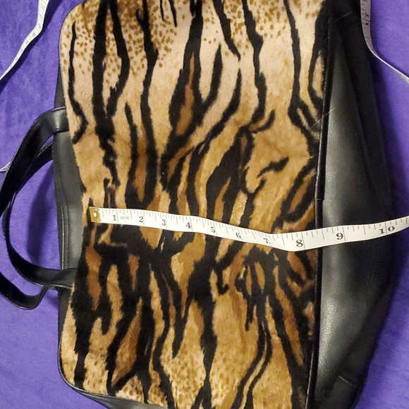 Lancome tiger print travel makeup cosmetic bag purse - Picture 8 of 8